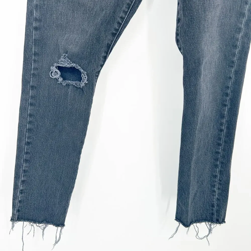 Levis 501 Womens Raw Hem Button Fly Ripped Distressed Straight Jeans‎ Size 28